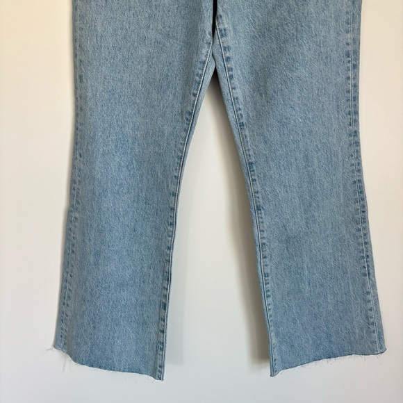 NWT SLVRLAKE Frankie High Rise Flare Crop Raw Hem Jeans in Skyline 26 - Picture 7 of 13